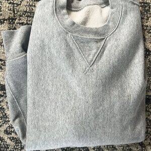 Jcrew men’s small heavy sweatshirt. Flattering side detail.